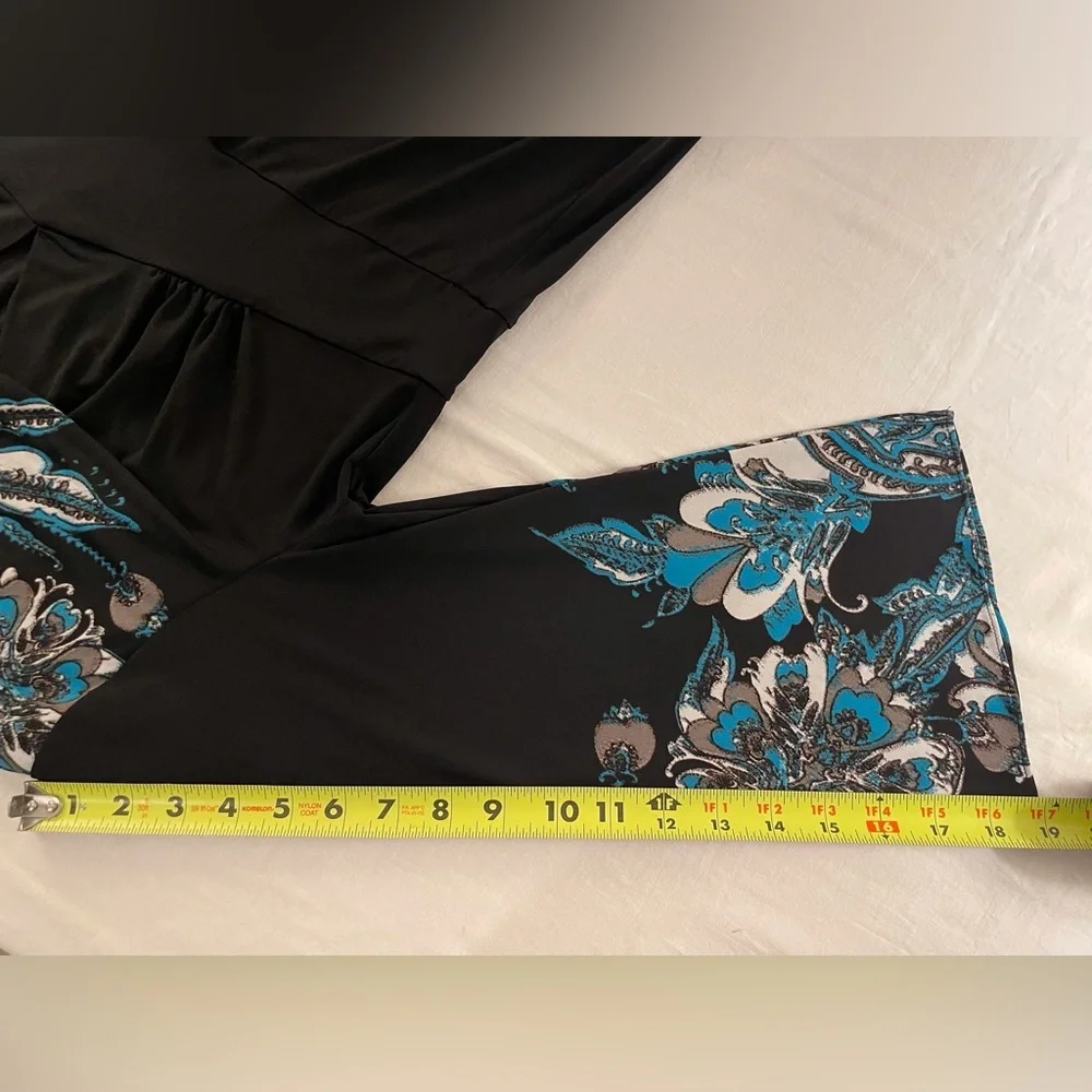 3 Quarter Length Sleeves Dress Black with Flower Design Size L